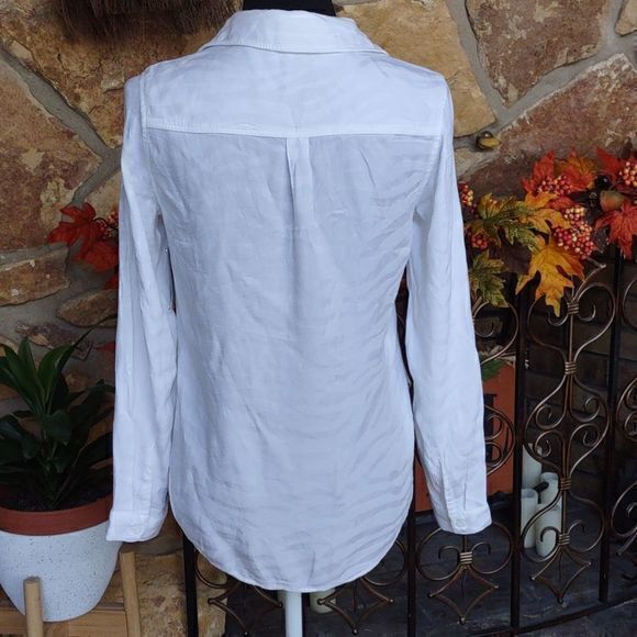 Bella Dahl White Animal Print Long‎ Sleeve Blouse Sz XS - Picture 5 of 12